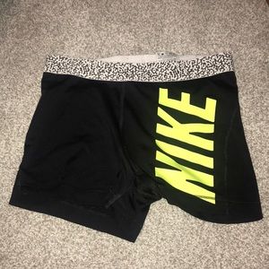Nike Pro